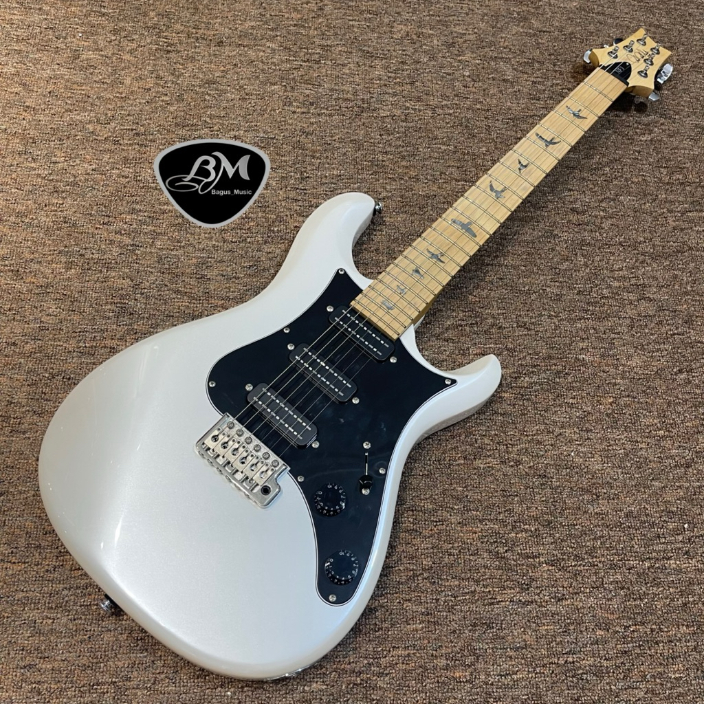 Gitar Prs SE NF3 White good condition