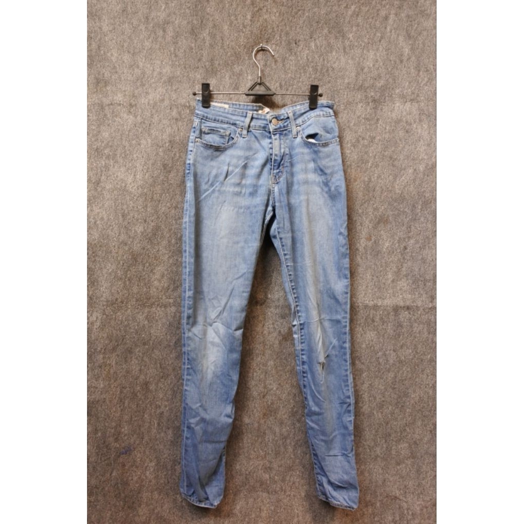 Celana ripped Jeans Levi’s 711 DEFECT skinny Original Vintage second preloved size 27