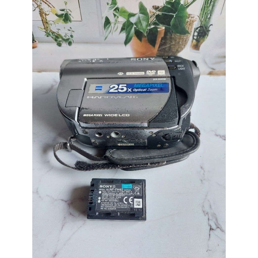 SONY   DCR - DVD 7O8E HANDYCAM JADUL  GEMBELING