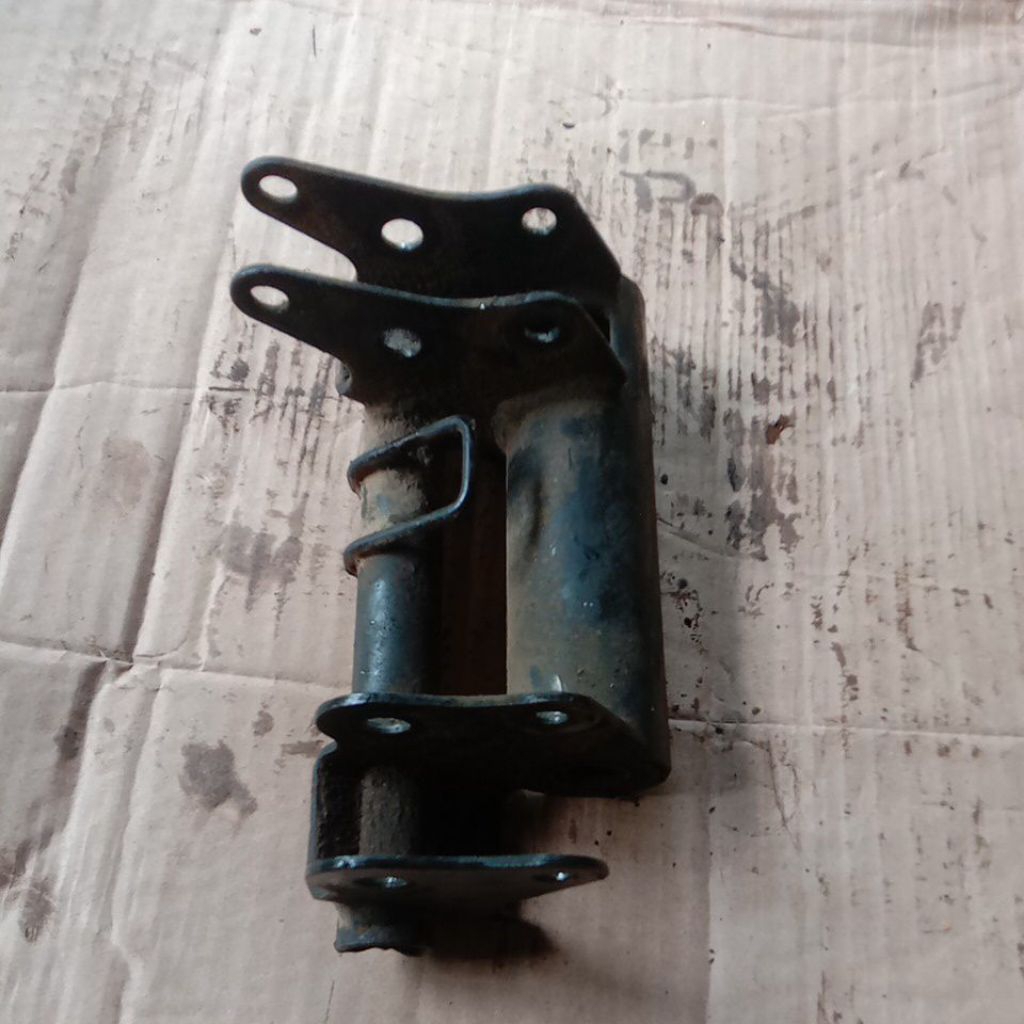 ENGINE MOUNTING MIO J ORI