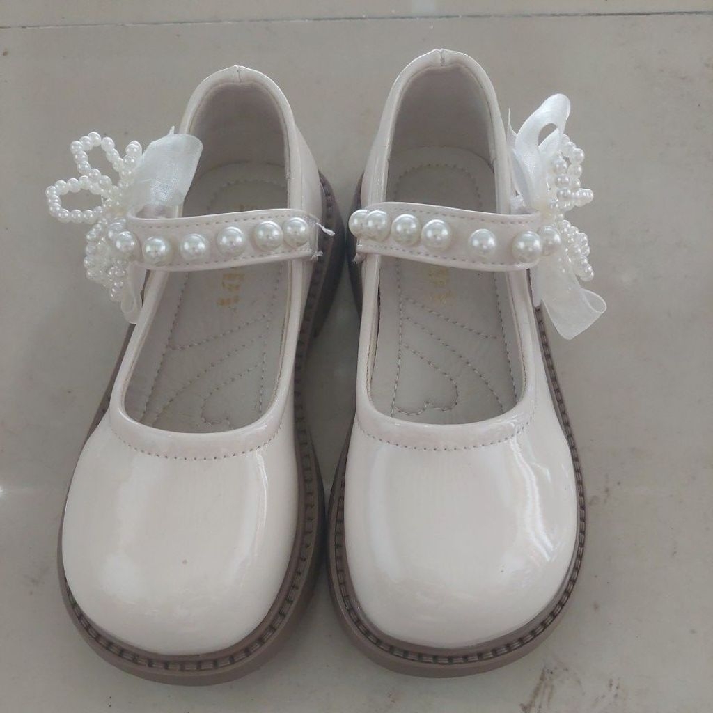 Sepatu Import anak NO BODY