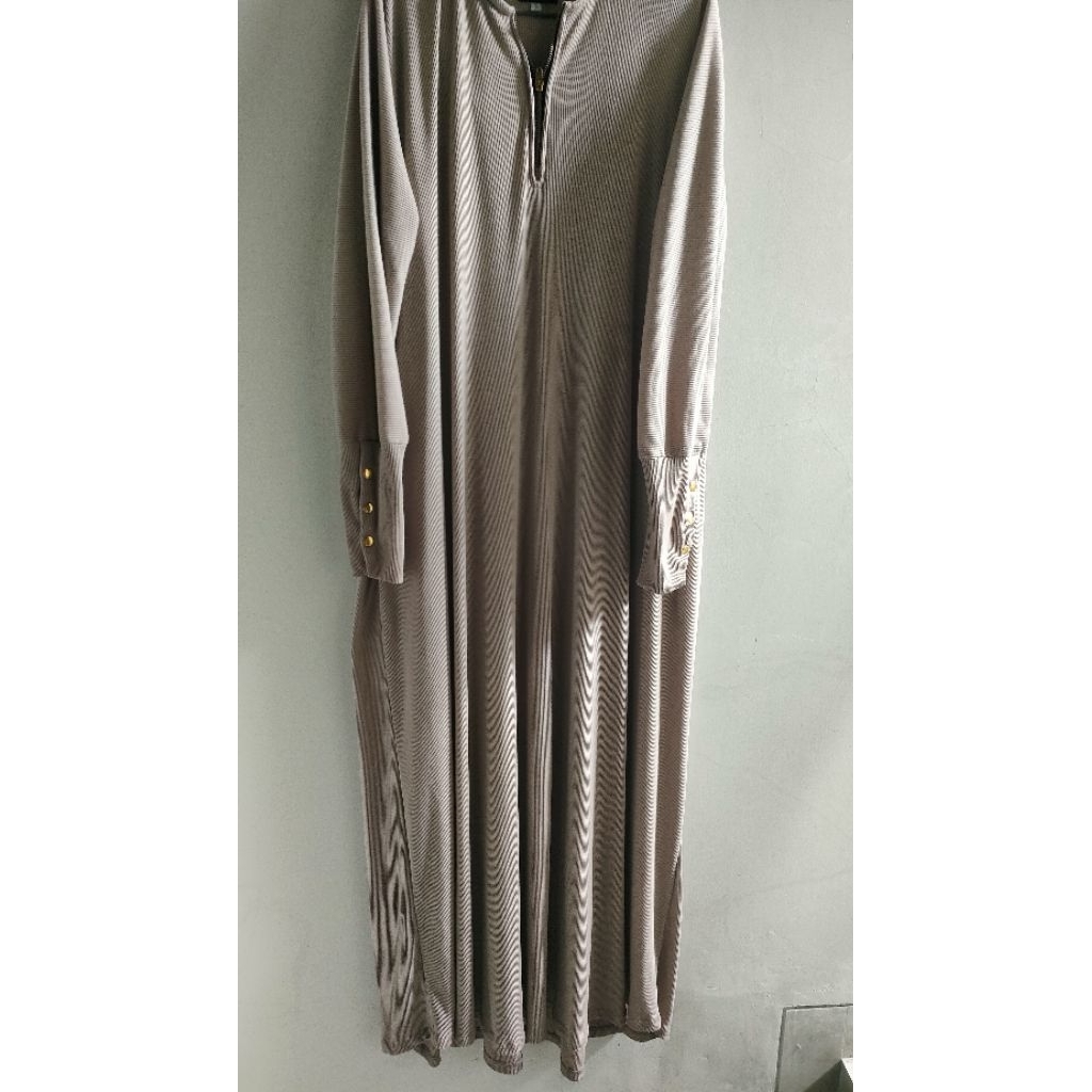 Preloved abaya knit kancing