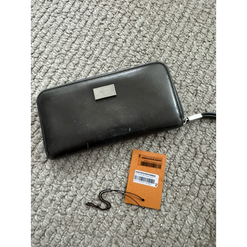 preloved dompet tods