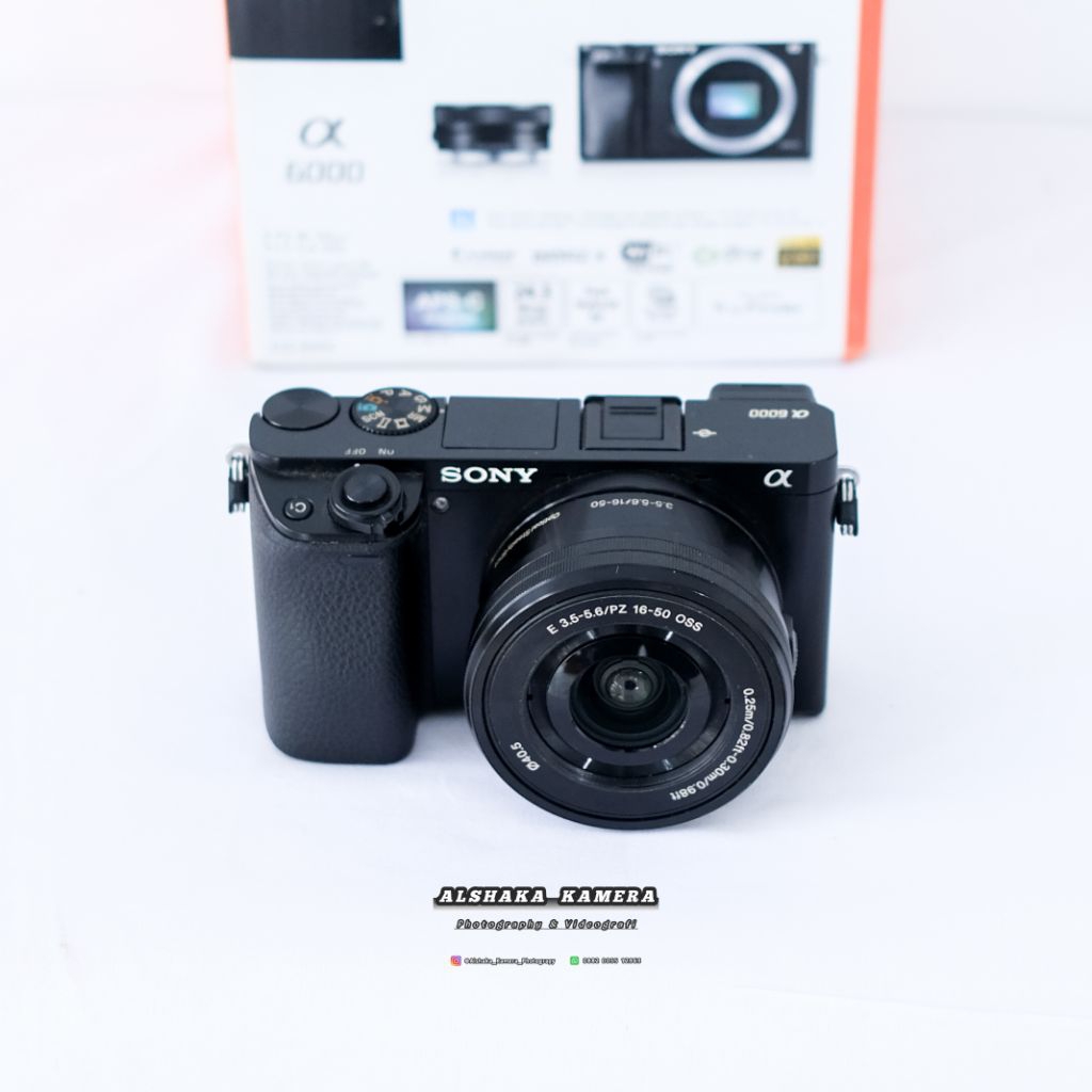 Sony A6000 + Lensa Kit 16-50mm . Kamera Mirorles Sony A6000 Like New . Sony A6000 Istimewa Bergarans