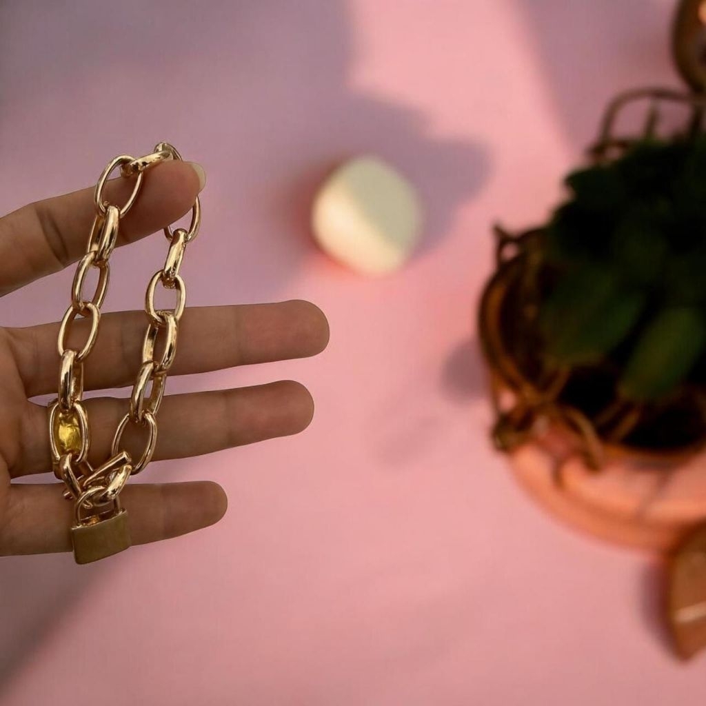 Gelang brand LOVISA import from malaysia