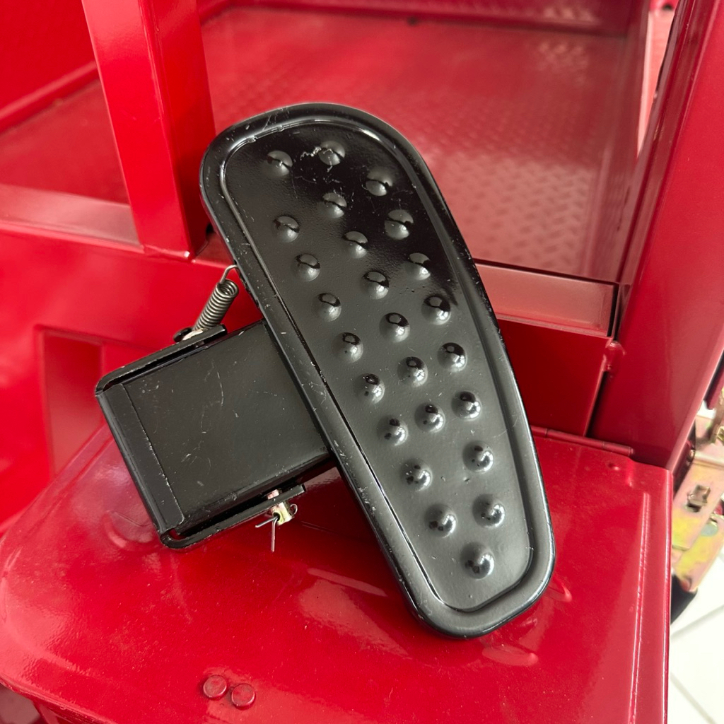 Pijakan kaki (kanan) Viar Karya | R Foot rest karya