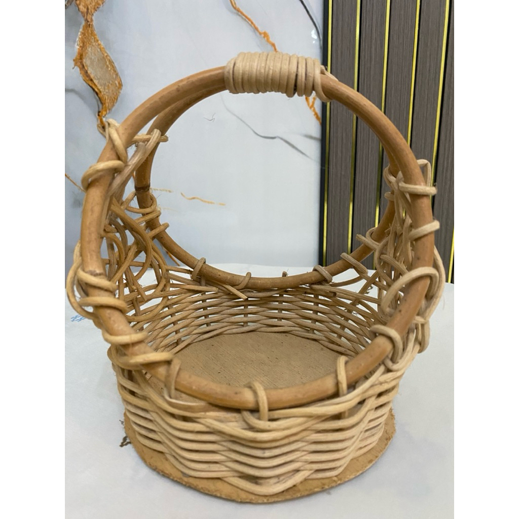 keranjang cincin / keranjang parcel /keranjang bunga rotan asli