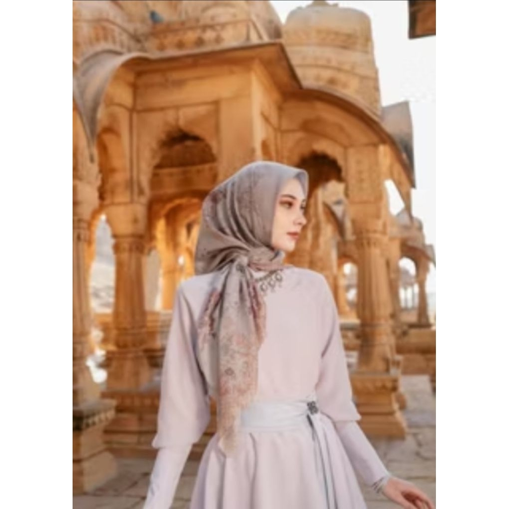 Heaven Lights HL La Carta Scarf