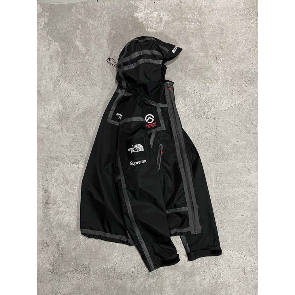 The North Face x Supreme SS21 Summit Series Outer Tape Seams Jacket