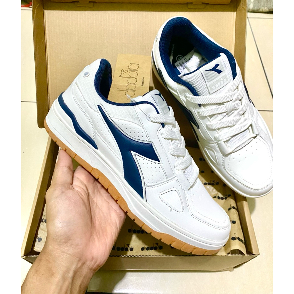 DIADORA PUTIH ORIGINAL CASUAL