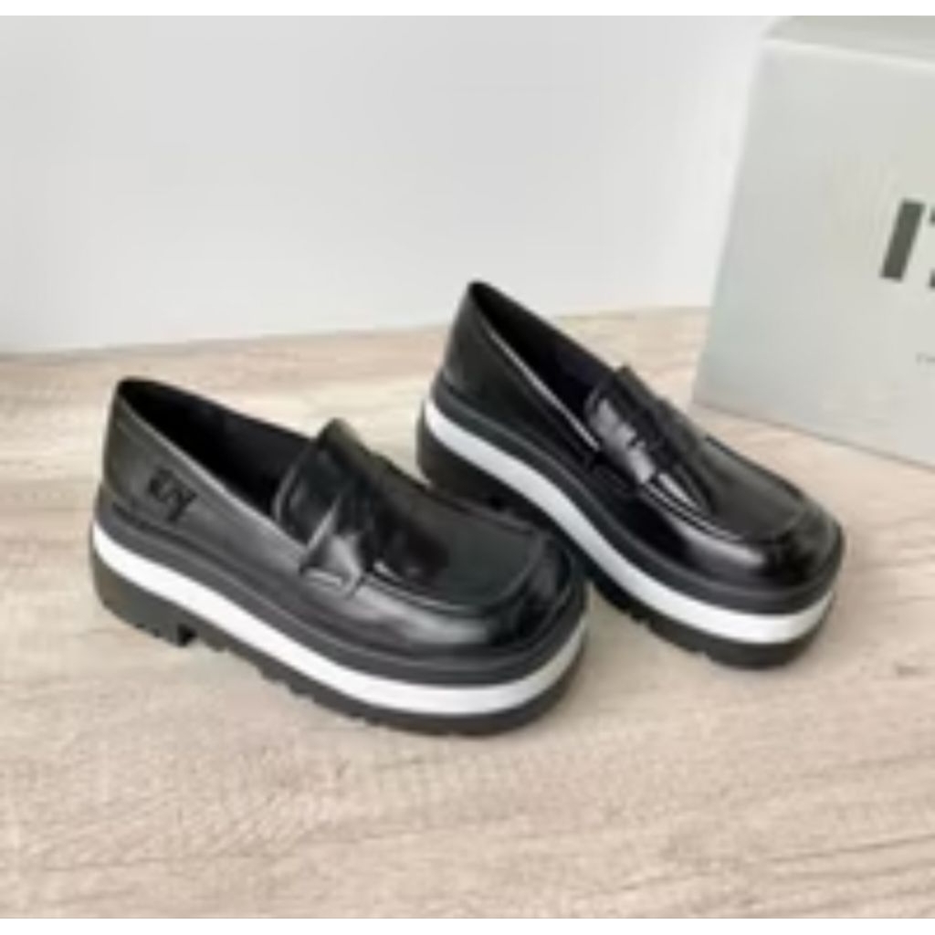 Sepatu Wanita Size 35