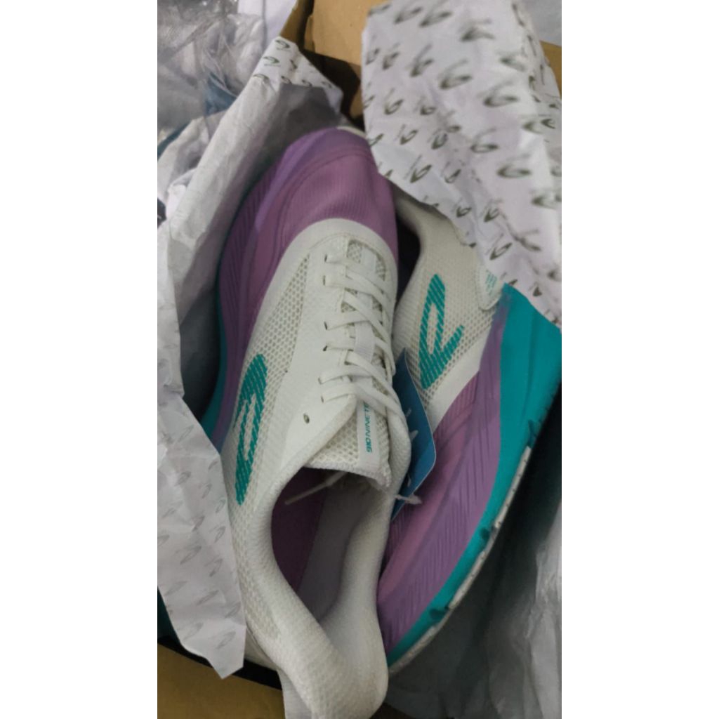 910 SAKURA PUTIH/PINK - Sepatu Lari / Nineten Original