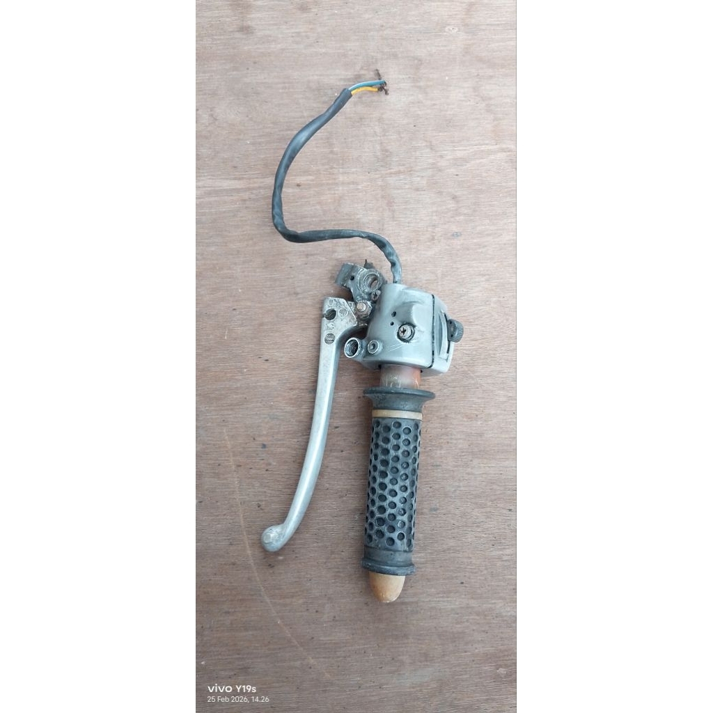 Holder GL 100 Kanan Original Copotan Motor