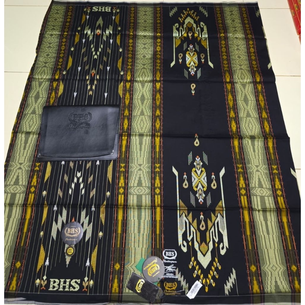 SARUNG BHS SGL MASTERPIECE GOLD  HITAM LIMITED