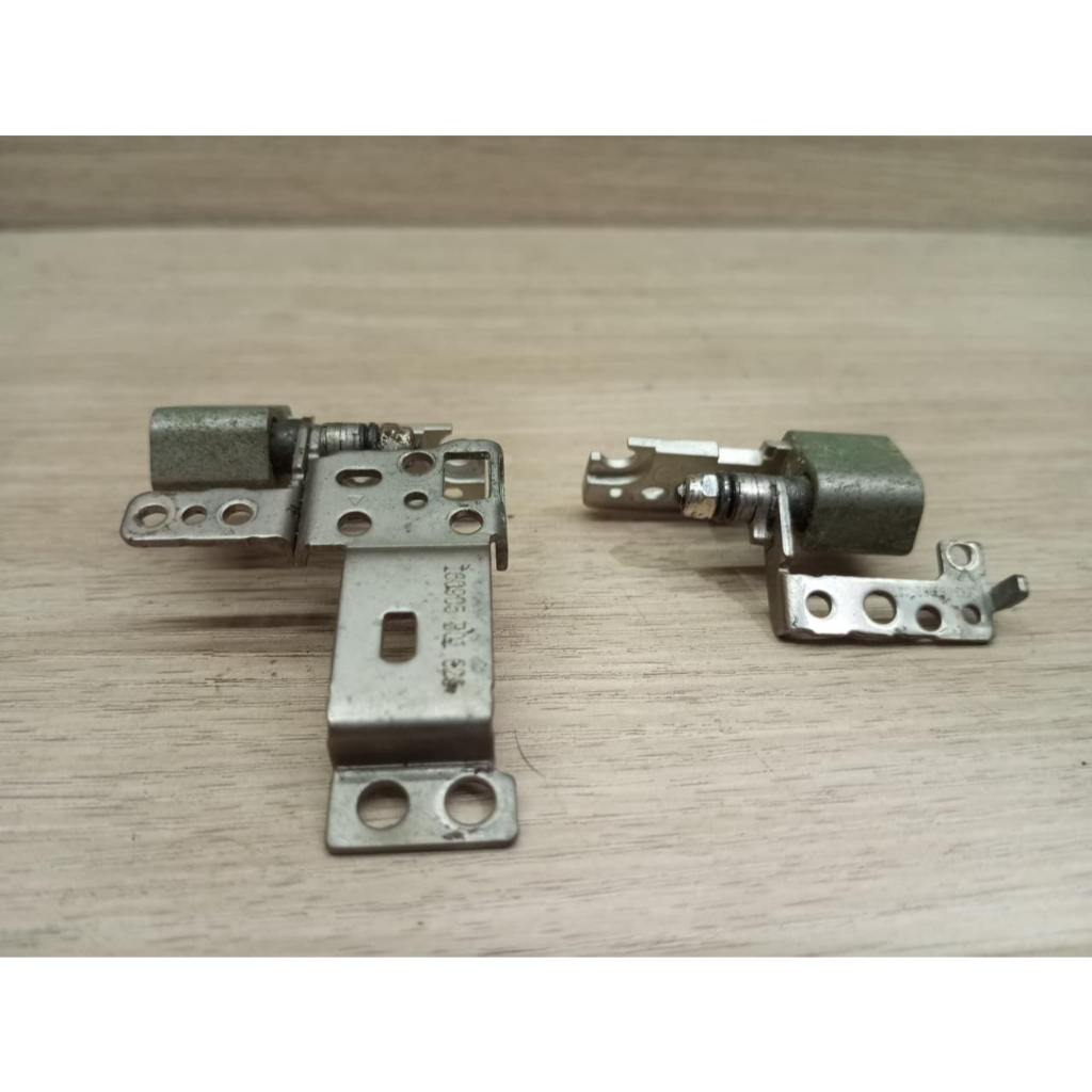 Hinge Engsel Lenovo  K2450 K20 K20-80 K290S K21