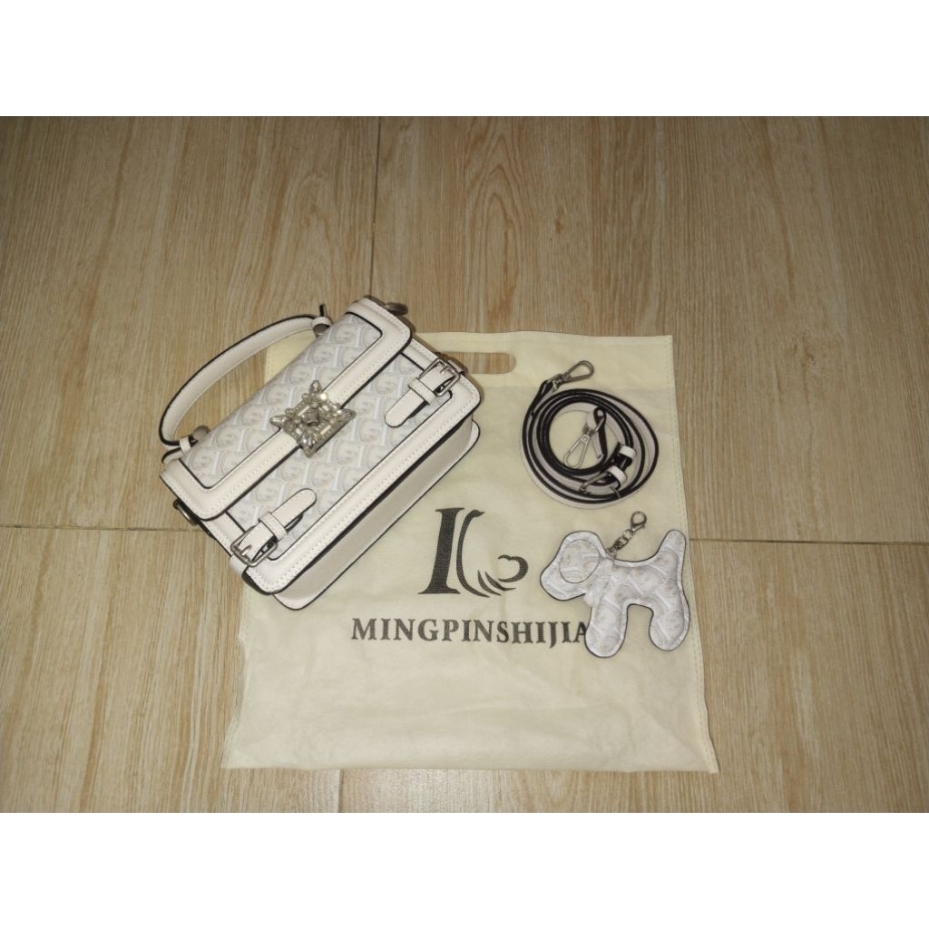 Tas Tangan/Tas Pesta/Tas Selempang/Tas Bahu/Tas Wanita Putih/Mingpinshijia (Preloved)