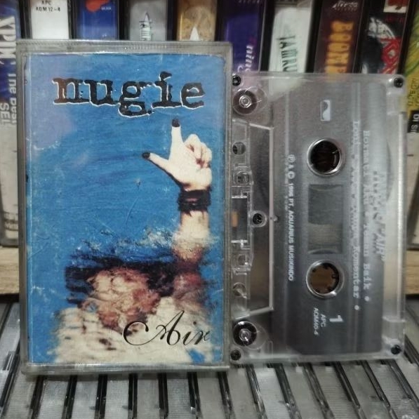 kaset pita NUGIE / AIR