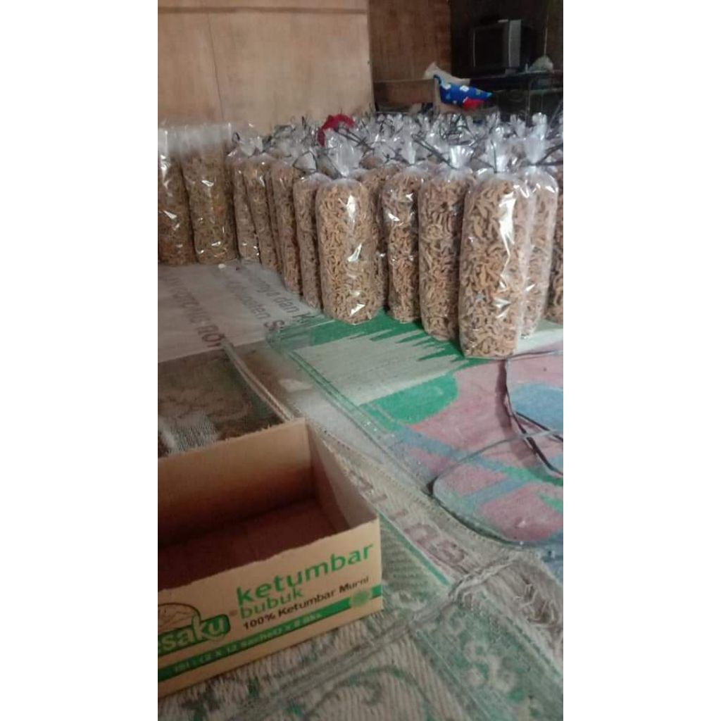 remukan kripik usus renyah dan gurih//keripik//usus//usus crispy//snack