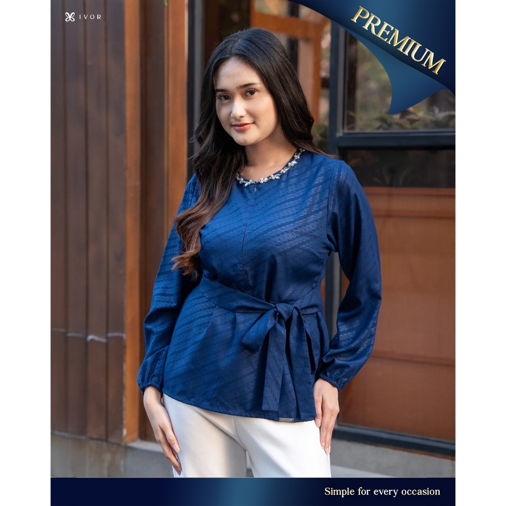 IVOR Dilan Navy Blouse Batik Biru Wanita Lengan Panjang