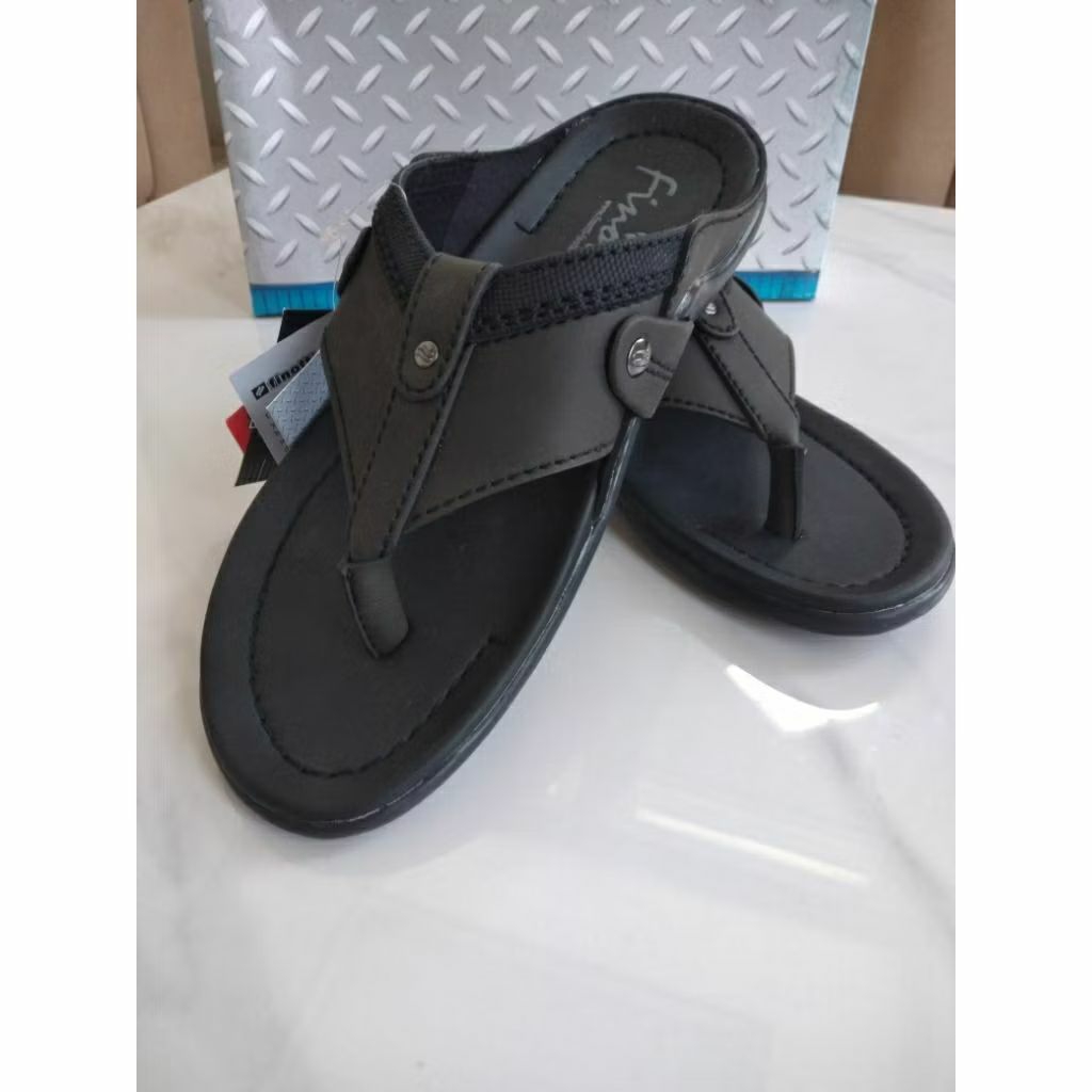 sendal kuliat pria finotti hitam