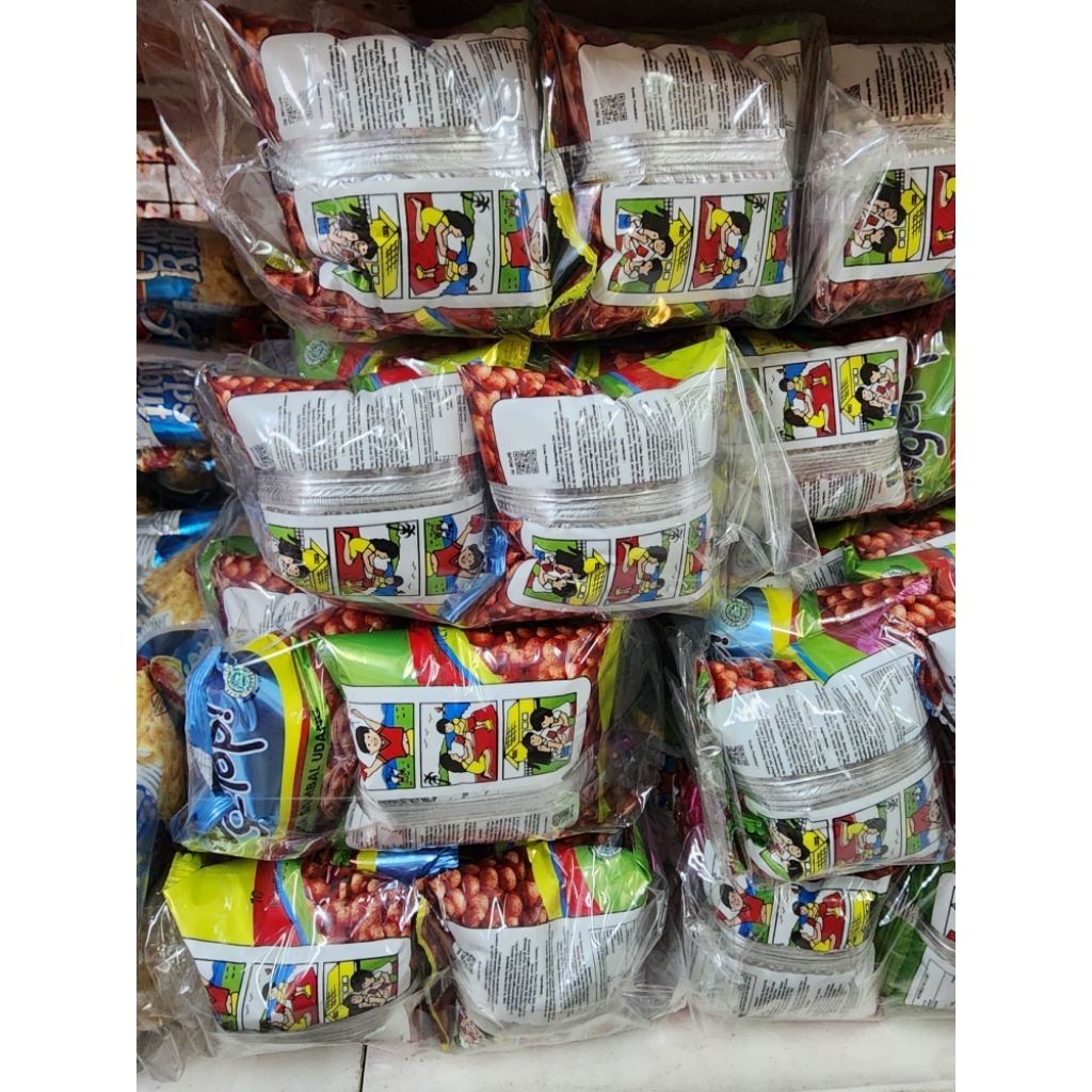 Cup Cup ngetop snack udang 8g