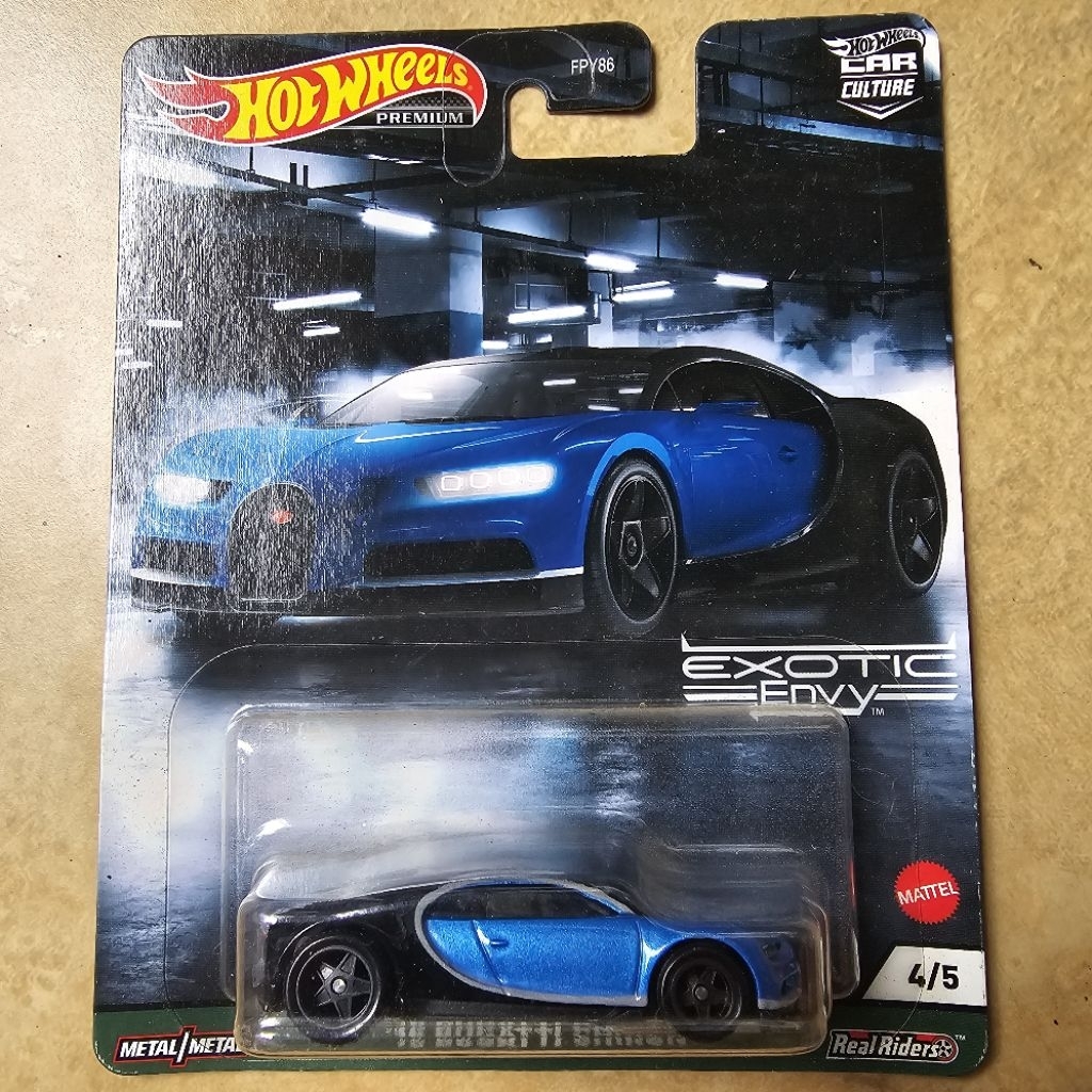 Hot Wheels Premium Car - Exotic Envy 16 Bugatti Chiron