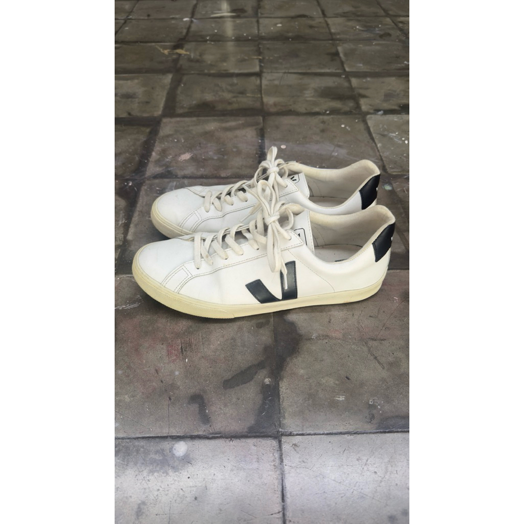 sepatu Veja