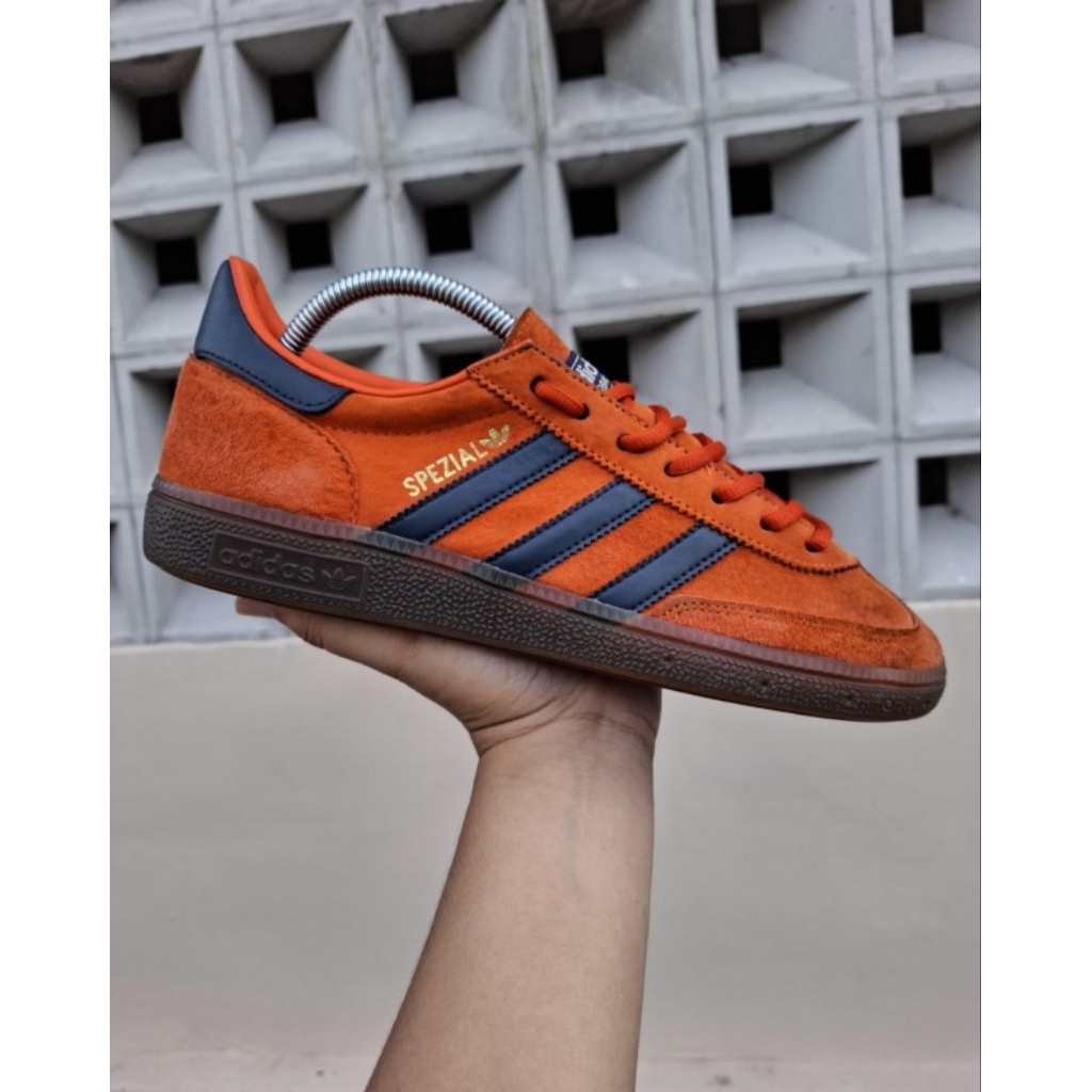 Adidas spezial orange