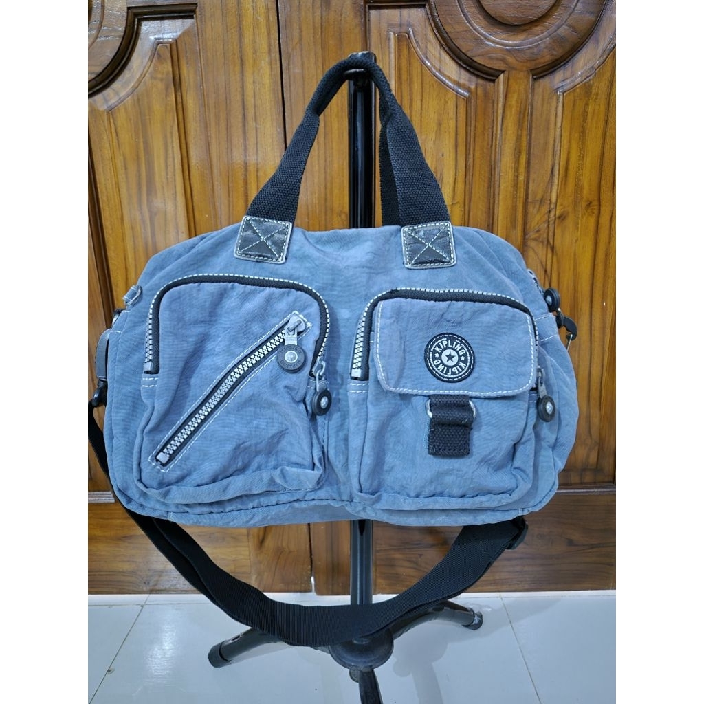 Tas Selempang Kipling