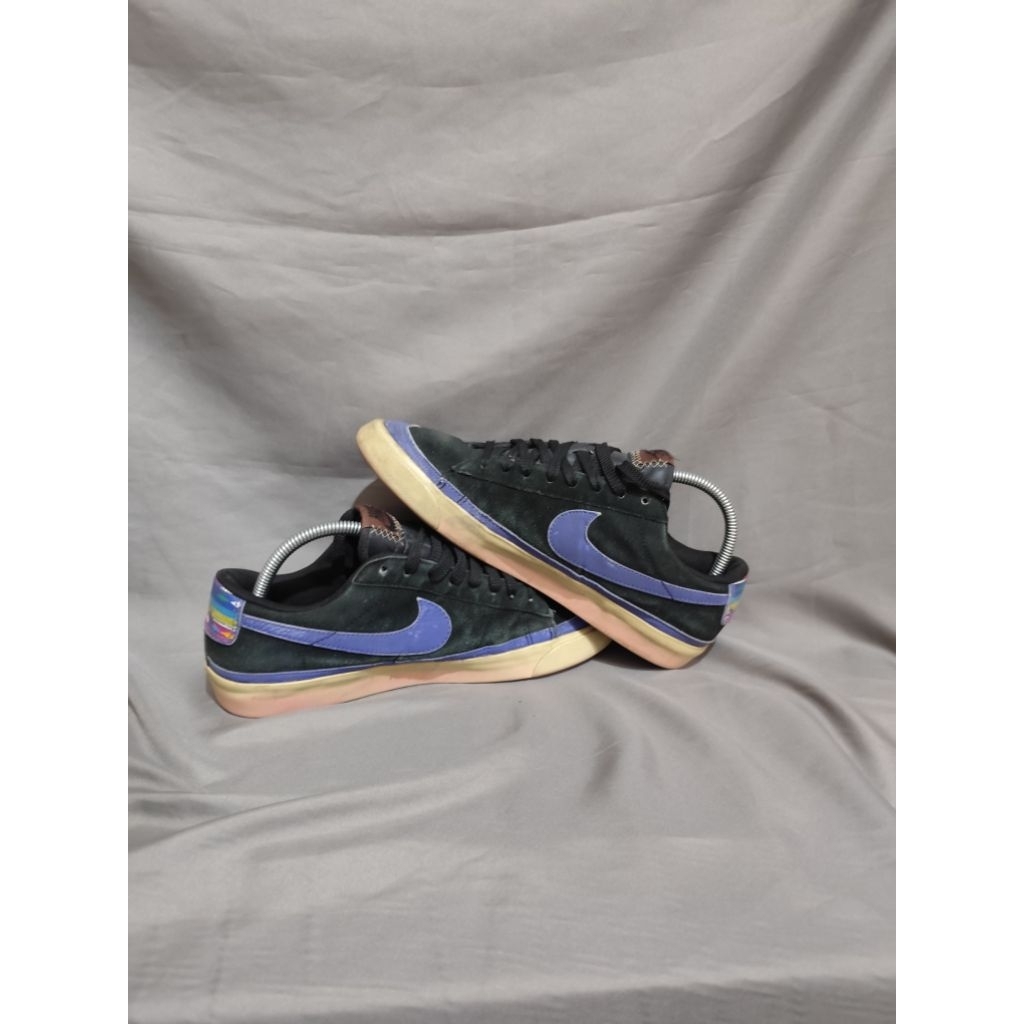 nike blazer low