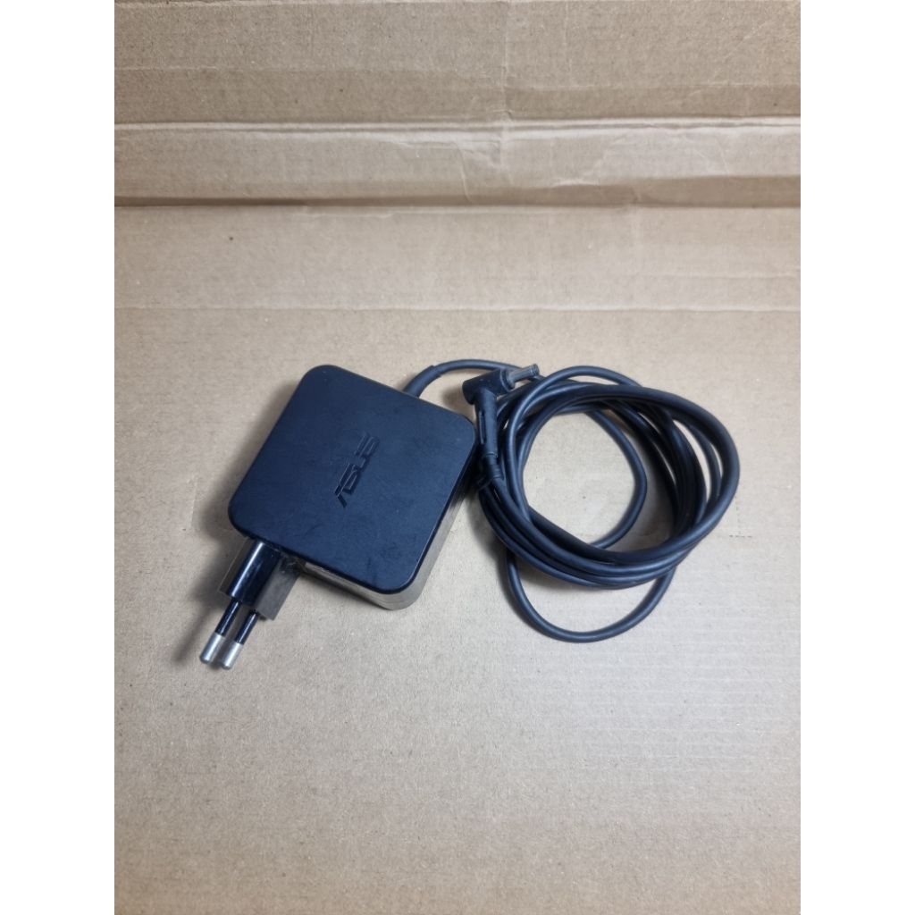 Ori Charger ASUS 3 42A 19V 65W adaptor original copotan cas casan laptop