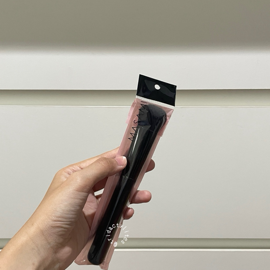 NEW | MASAMI ROUNDED SLANT 326