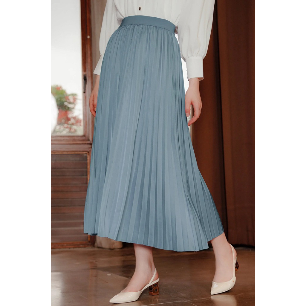 Benang Jarum - Serena Pleats Skirt - Blue - XL  { NEW }