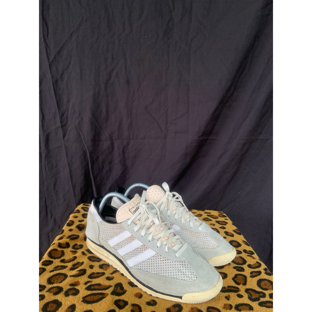 sepatu SL 72 second size 42