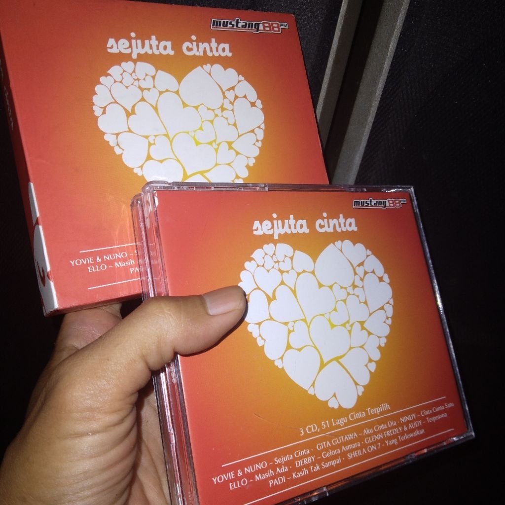 Cd Sejuta Cinta Mustang 88 Fm 3 disc Sheila on 7 Padi dll
