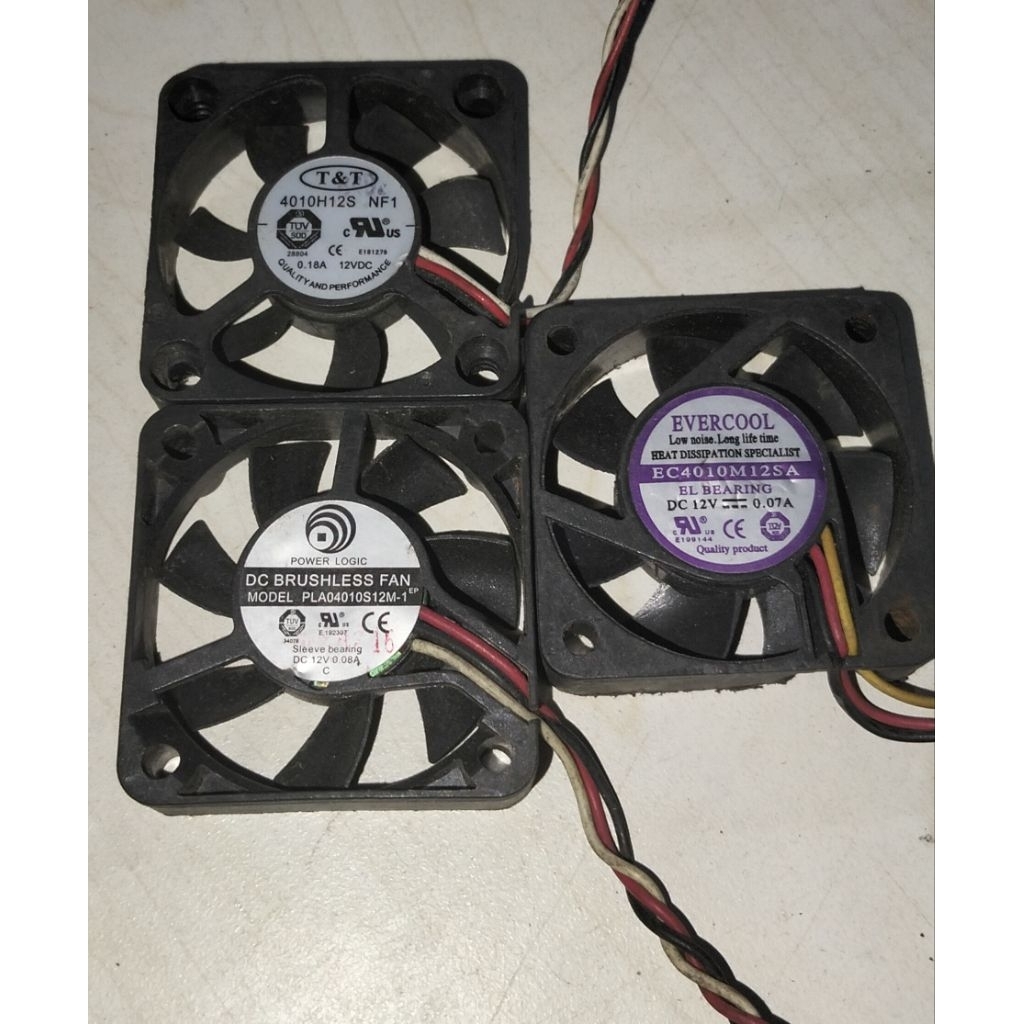 KIPAS FAN 3PIN 4X4 12V 0.07/0.08/0.18A T 1CM BEKAS