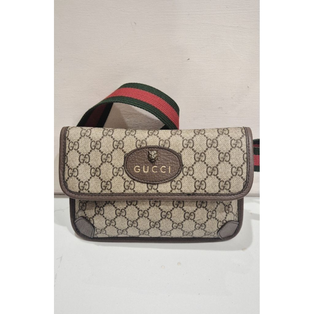 Waist bag / Tas pinggang Gucci GG suprame (second)