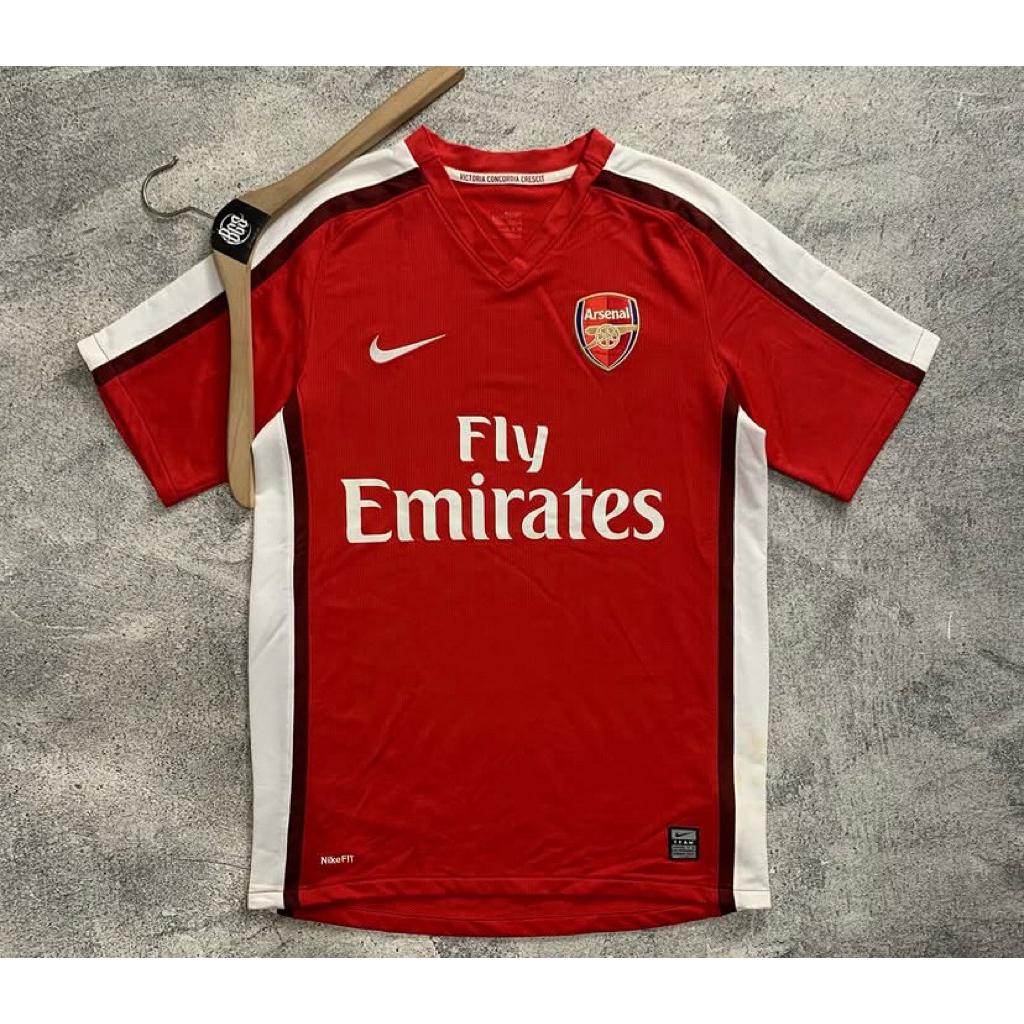 Arsenal Home 2008 kit