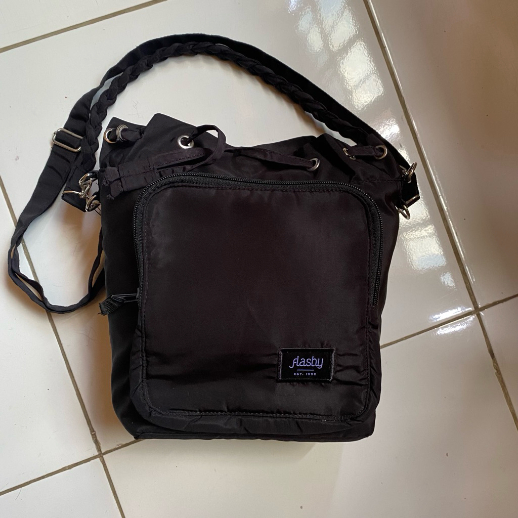 preloved tas flashy chiesa