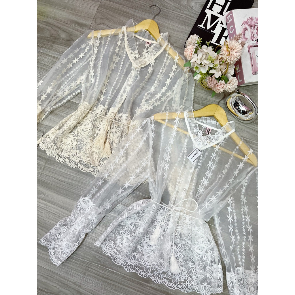 Vienna Lace Peplum Embordier LD 110cm PB 60cm XOXO 08 Blouse Wanita Elegan dengan Desain Renda dan D