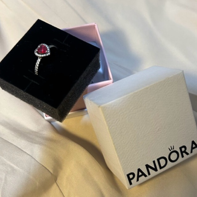 Pandora Elevated Red Heart Ring