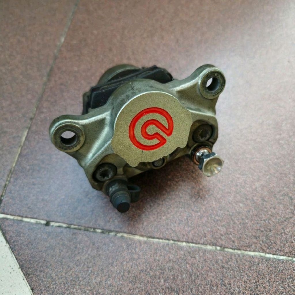 Kaliper Rem Brembo 2P Original 2 Piston Ori Second Bekas