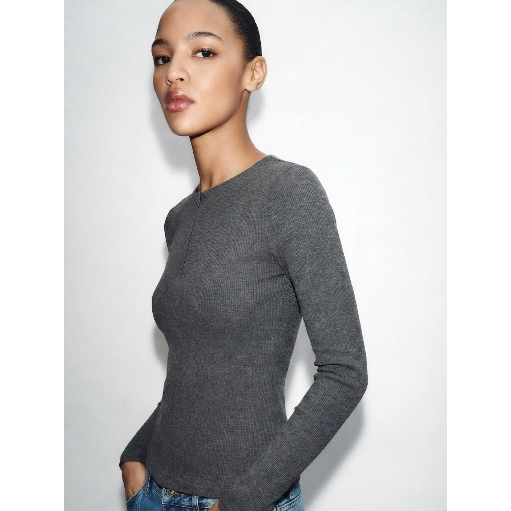 UUM Half—Zip Long Sleeve Ribbed Top