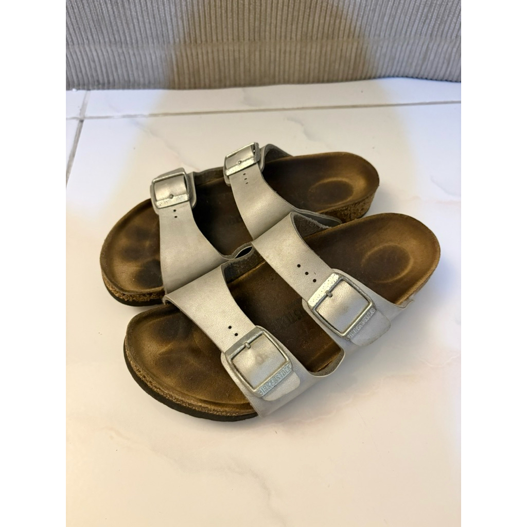 Preloved Sandal anak Birkenstock Original size 32 second layak pakai