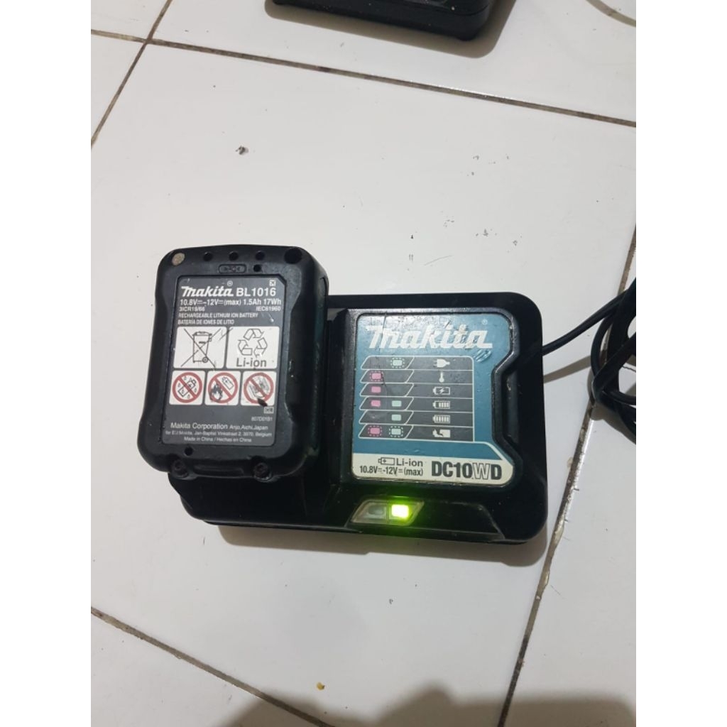 batre+charger ori makita