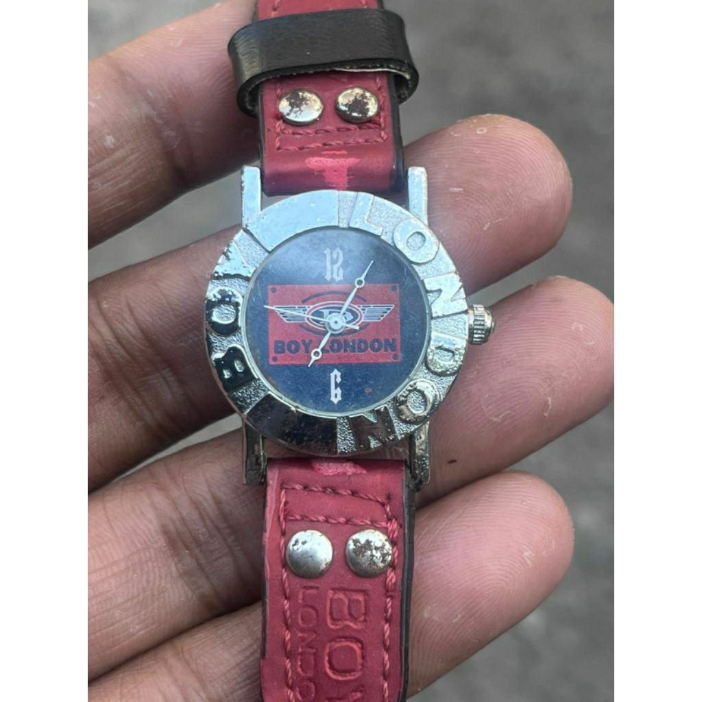 Jam Tangan Vintage Boy London