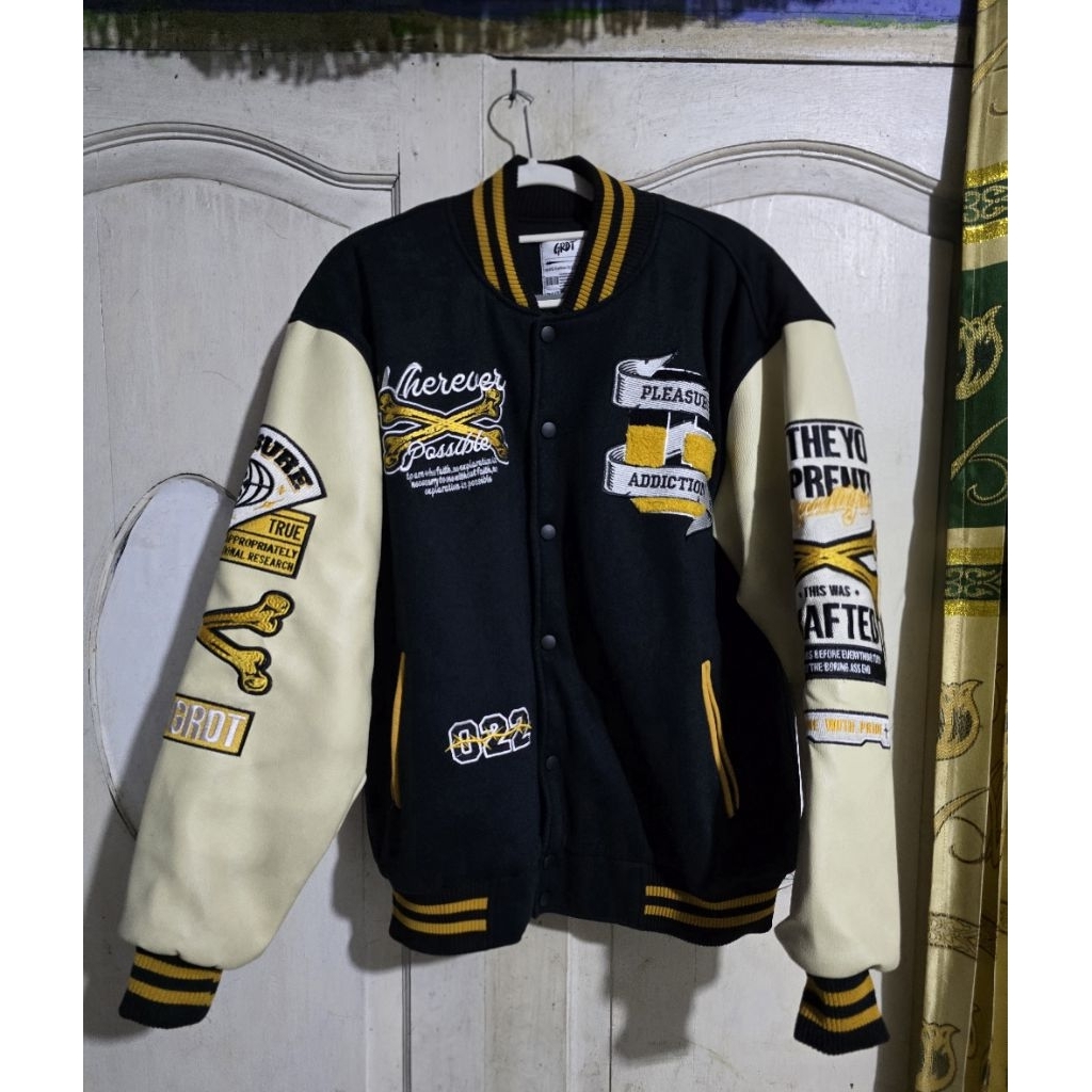 GRDT PLEASURE VARSITY JACKET