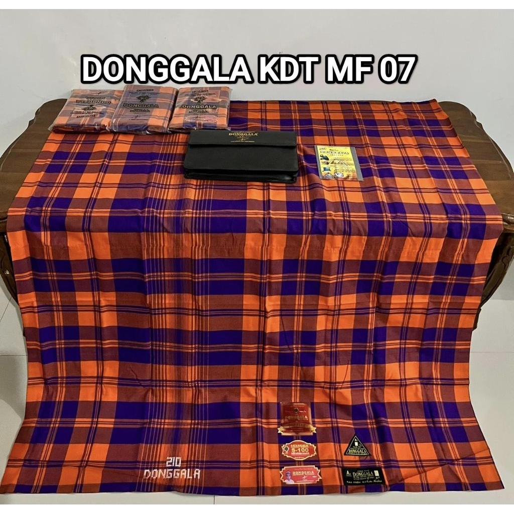 SARUNG DONGGALA MOTIF JADUL KOTAK TEROPONG