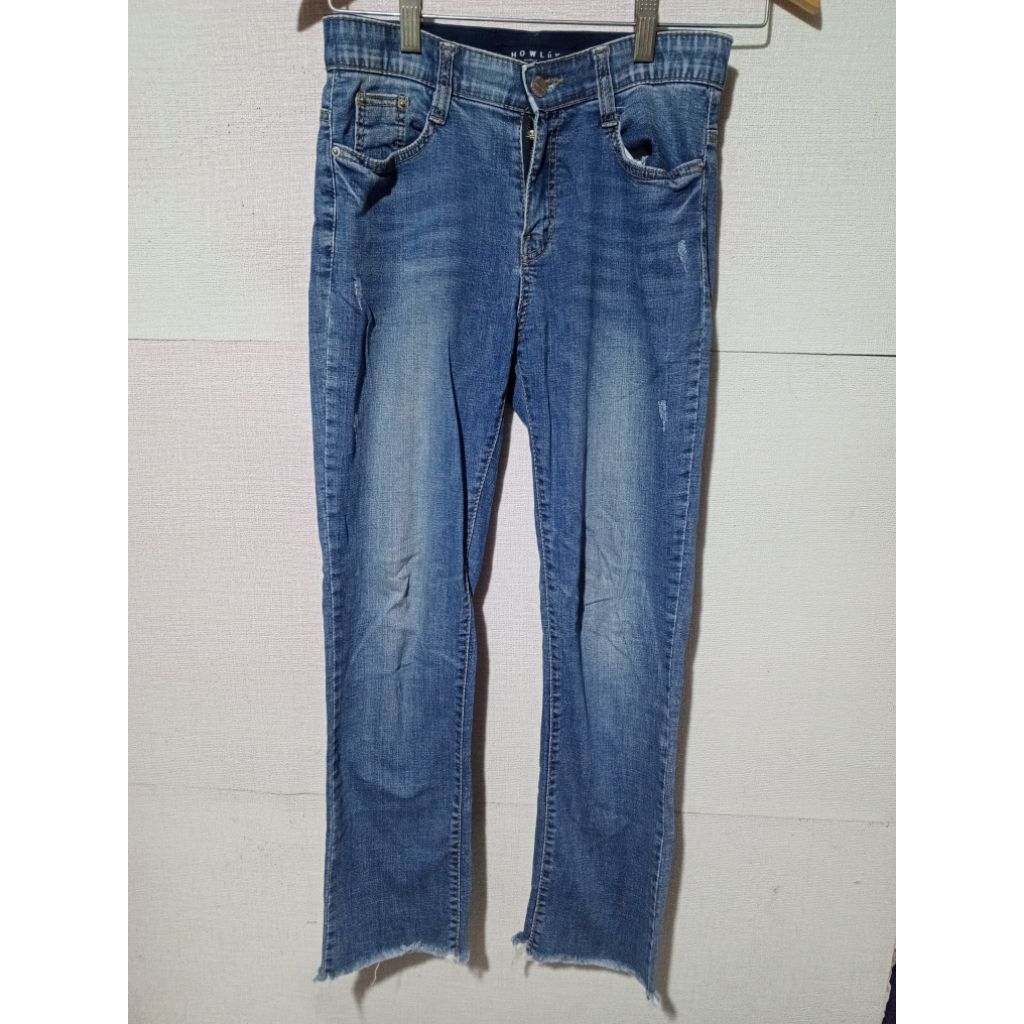 celana panjang  jeans denim howluk size 28-31 second