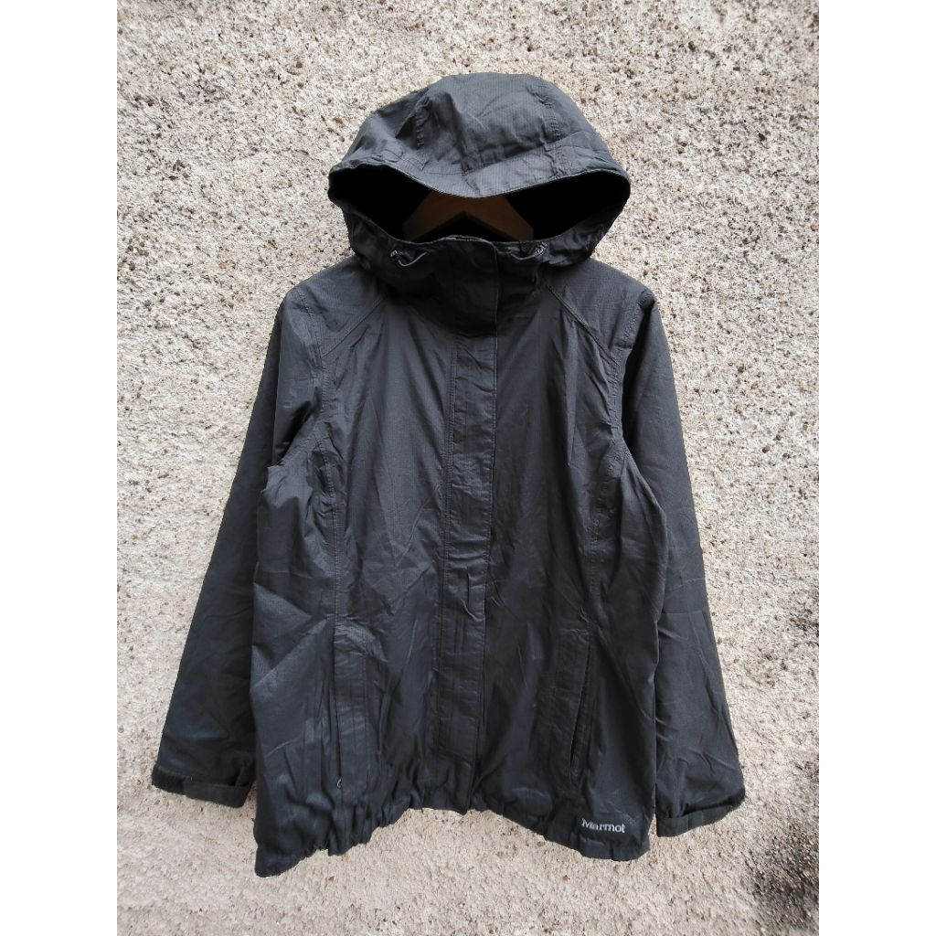 jaket outdoor marmot